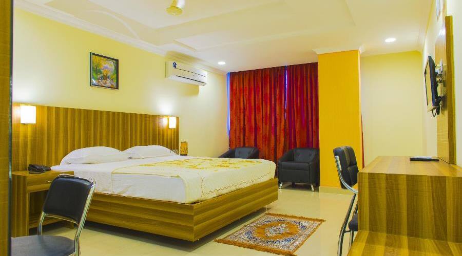Hotel Green Park Suites, Manipal 5